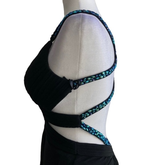 The Perfect Dress Long Black Cut Out Formal Party Dress - Picture 5 of 6